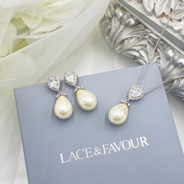 Paloma Teardrop Pearl Bridal Jewellery Set