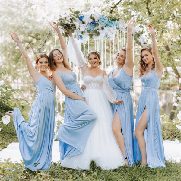 Bridesmaid Responsibilities After the Wedding