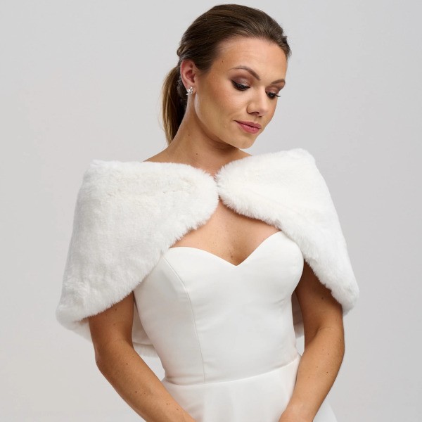 Prepare for the Cold (If You're Planning a Winter Wedding!)