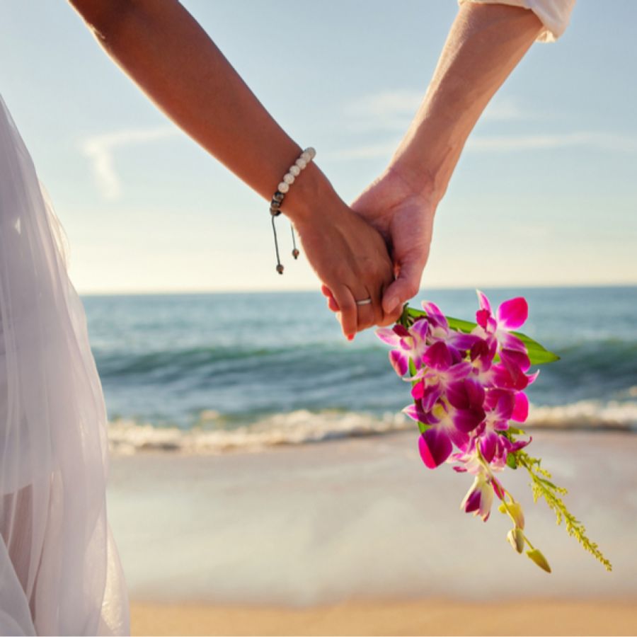 6 Things Every Bride Should Take On Her Honeymoon