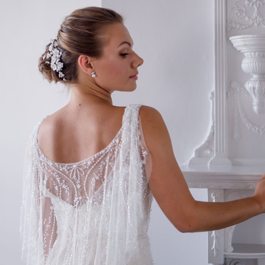 Come indossare gli ultimi fiori per capelli da sposa