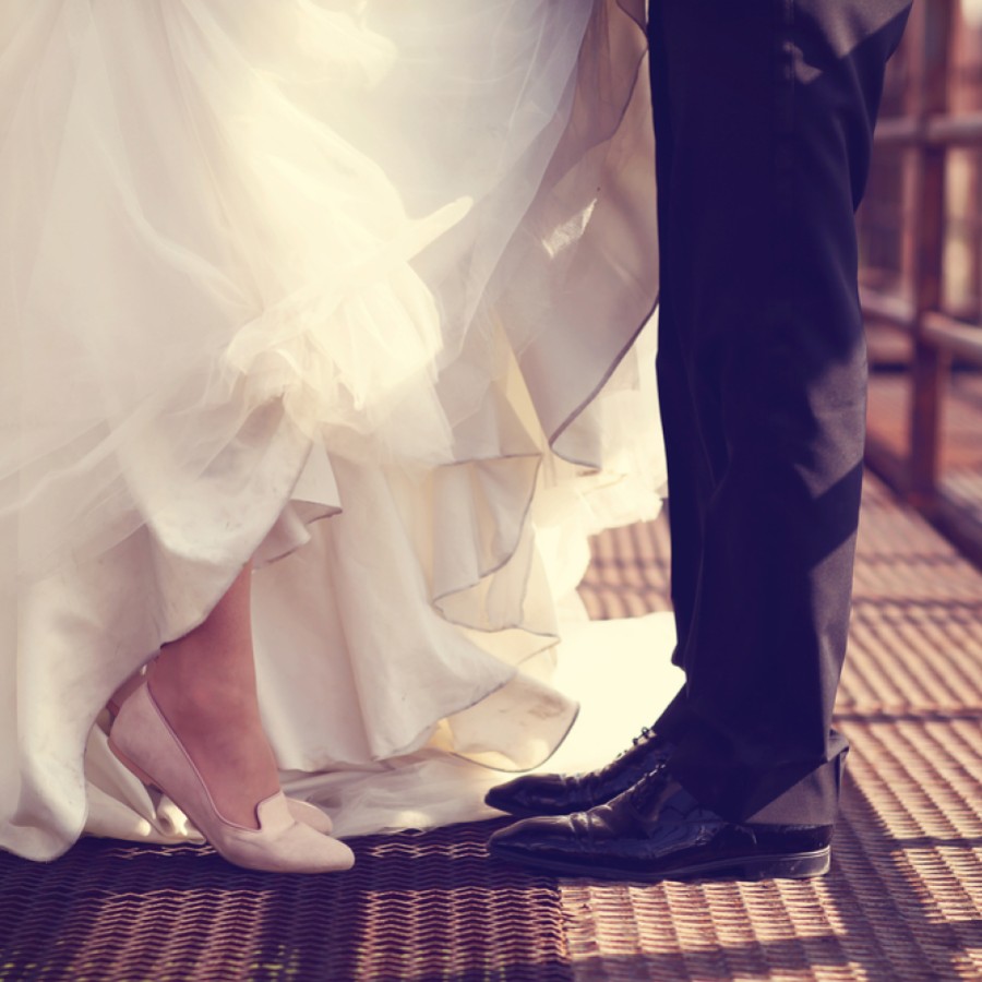 Comment porter des chaussures de mariage plates