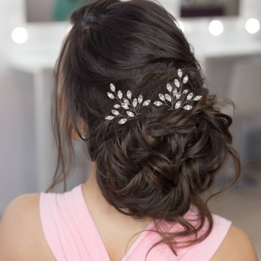 Idee di accessori per capelli da damigella d'onore