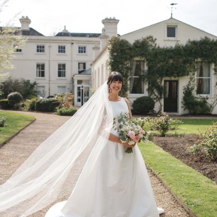 Sposa reale - Amy con i tacchi a blocco in pizzo Maisie