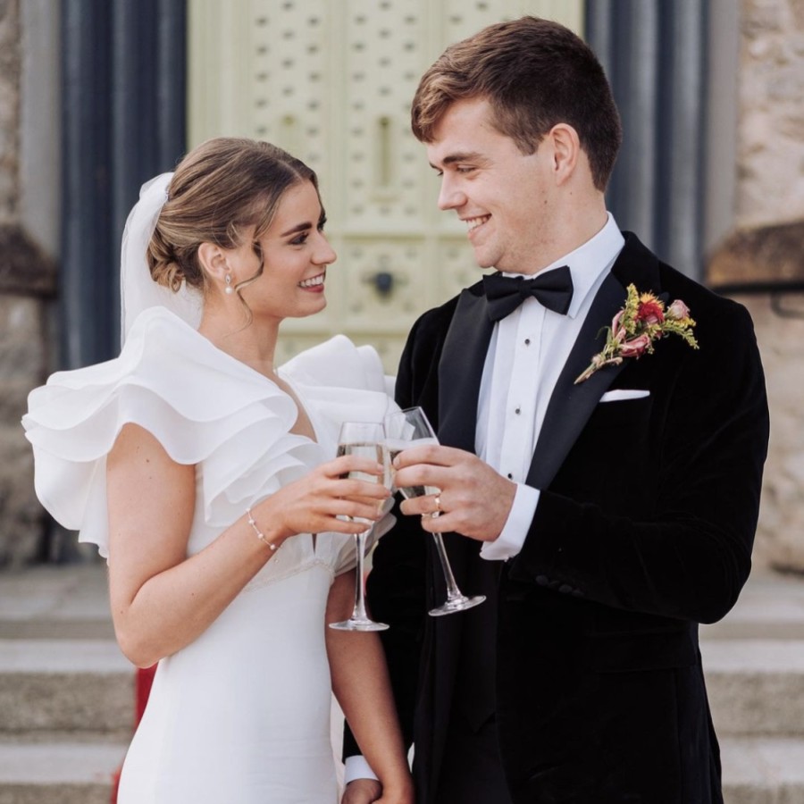 Sposa reale - Sarah con il bracciale Elenoa