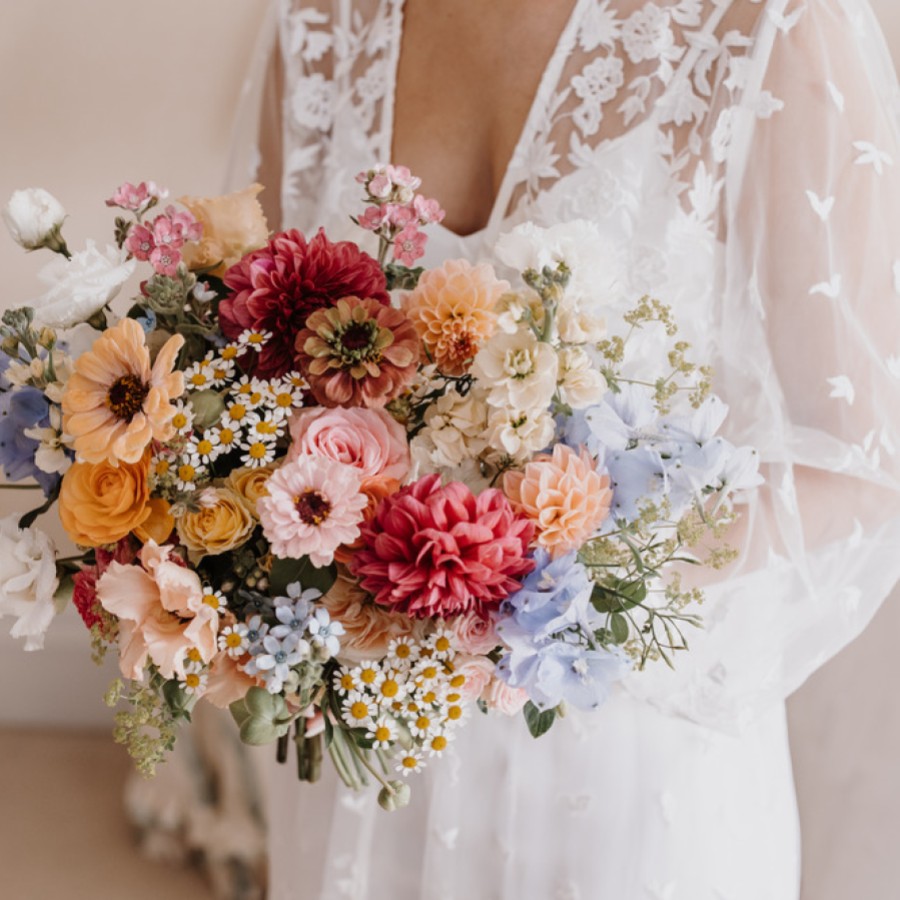 Beautiful Wedding Bouquet Inspiration for 2025 | Lace \u0026 Favour, image size:900x900