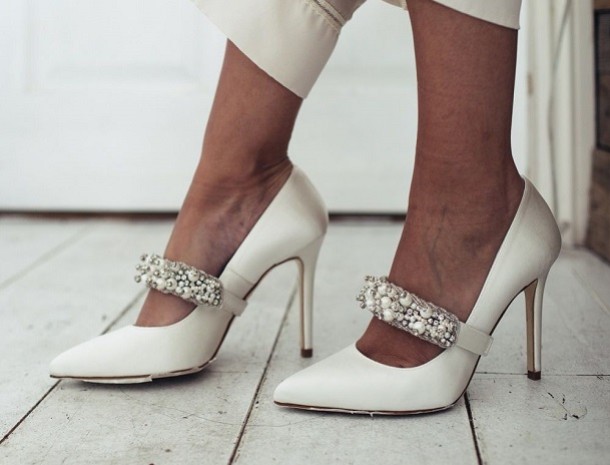 Sortez avec style grâce aux brides de chaussures amovibles