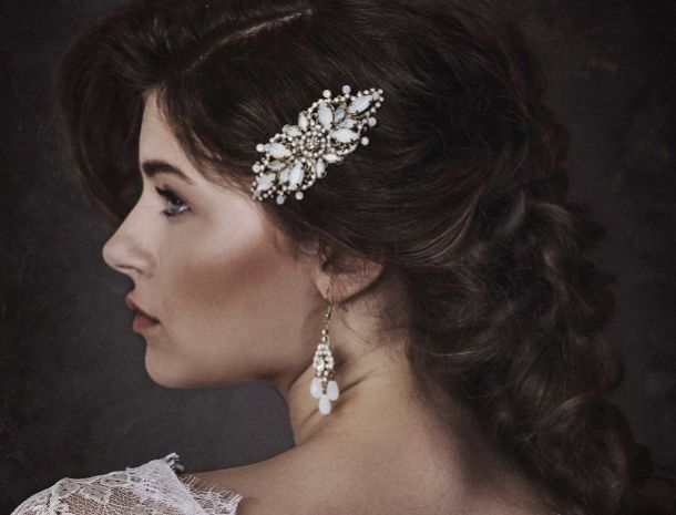 Vintage Elegance For Glamorous Brides To Be...