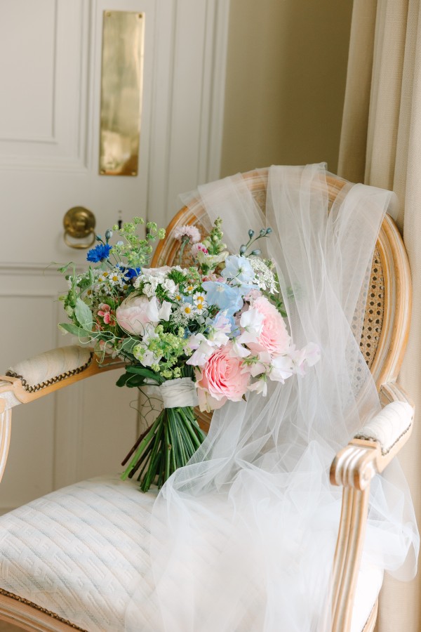 Photo of Bianco Ivory Plain Single Tier Chapel Veil with Cut Edge S226 uploaded by J on 24th October 2024