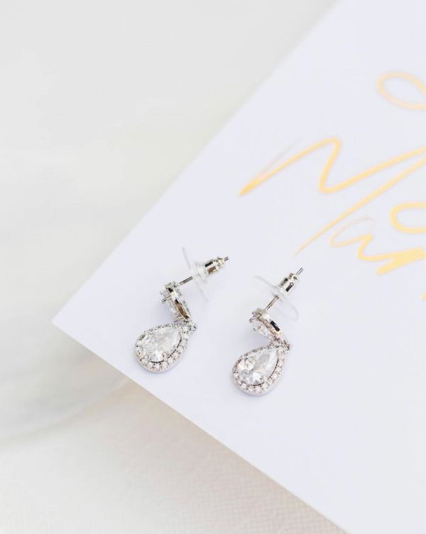 Photo of Zara Silver Teardrop Crystal Wedding Jewellery Set uploaded by K on 23rd August 2022