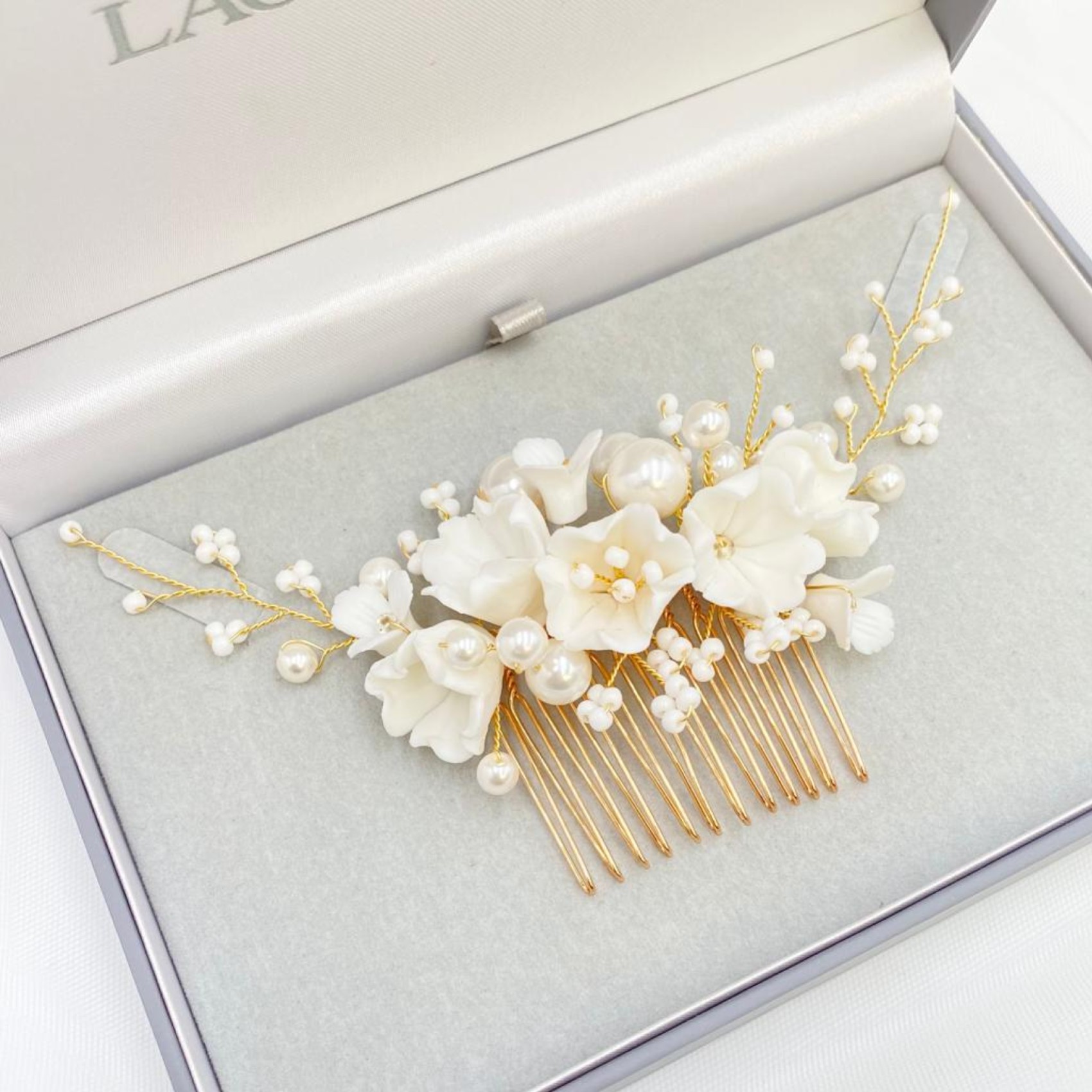 Anemone Ivory Porcelain Flowers and Pearl Wedding Hair Comb (Gold)