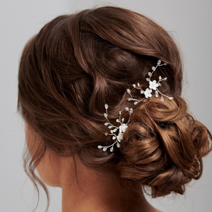 Amy Delicate Floral Crystal Hair Pin