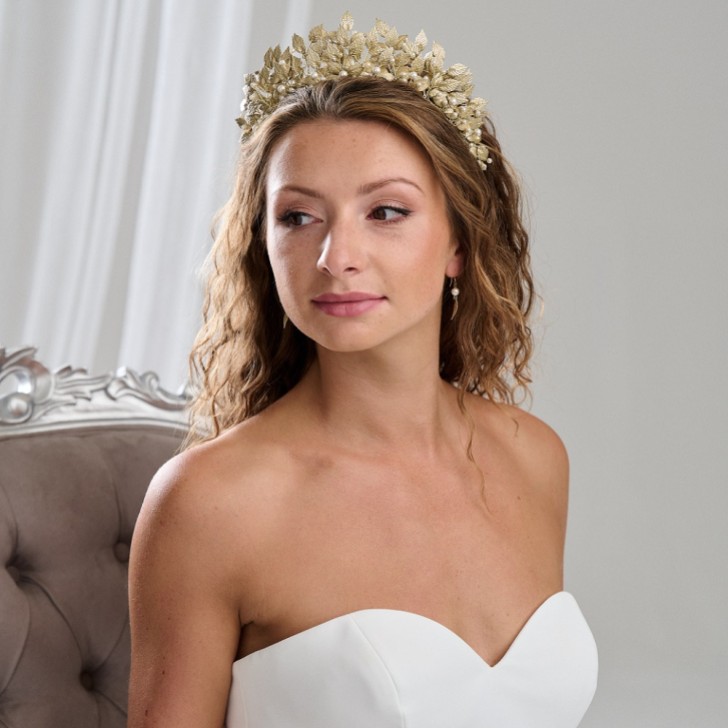Arianna Catherine Statement Pearl and Leaves Tiara AR788
