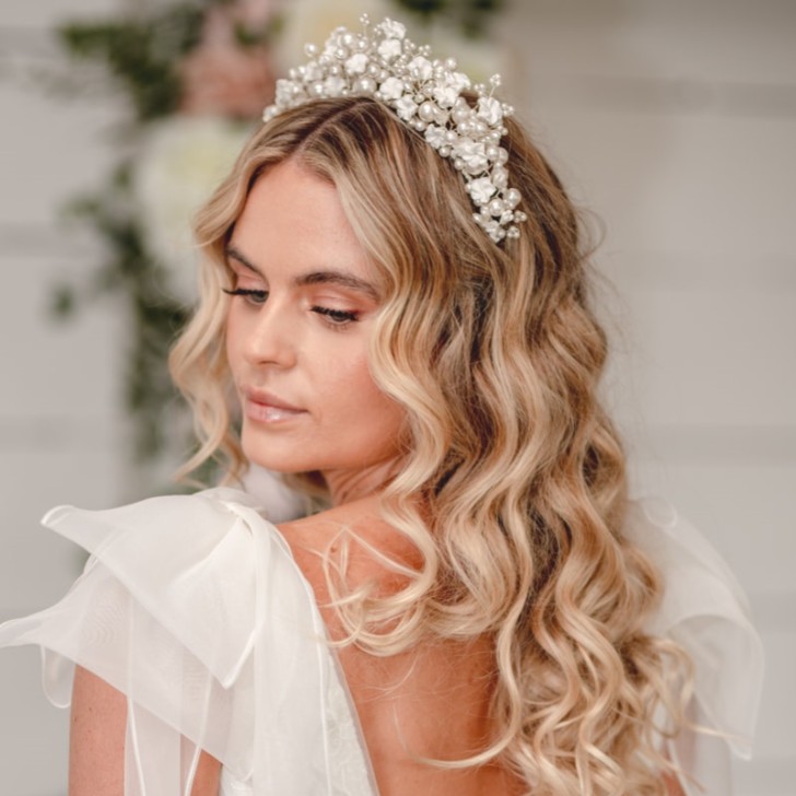 Arianna Statement Pearl and Flower Crown AR717