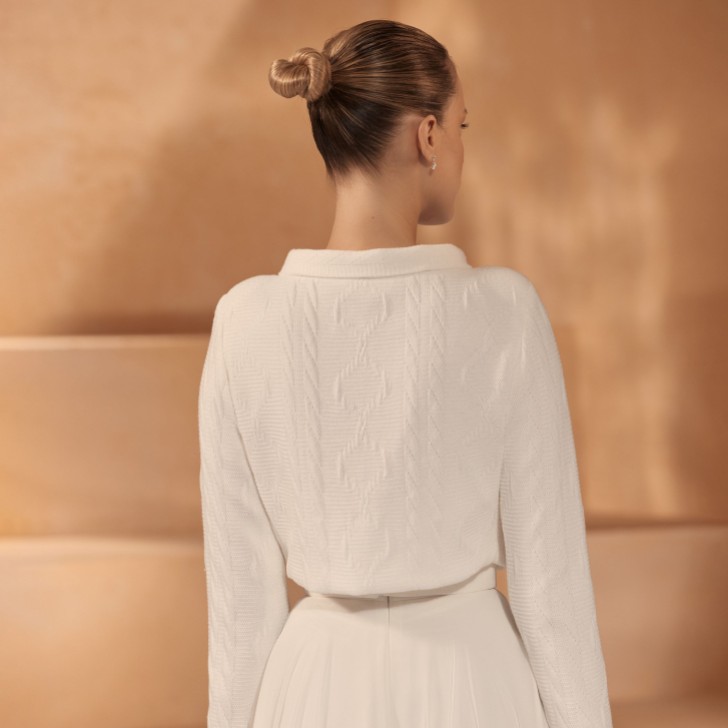 Bianco Ivory Knitted Long Sleeve Bridal Jacket E431