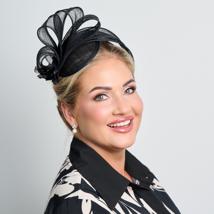 Black Simple Side Pleat Sinamay Wedding Fascinator