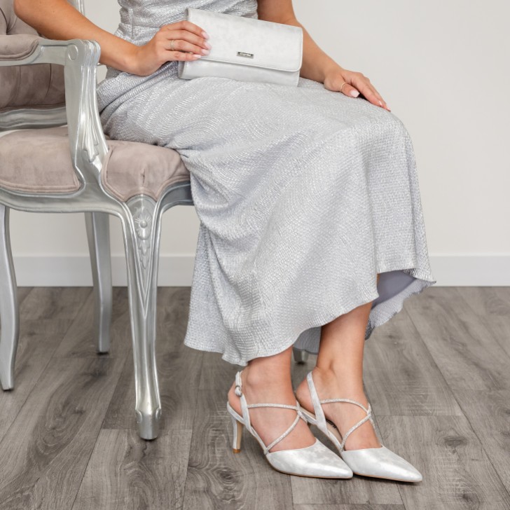 Capollini Charlotte Silberne Nubukleder Diamanten Kreuzriemen Slingbacks