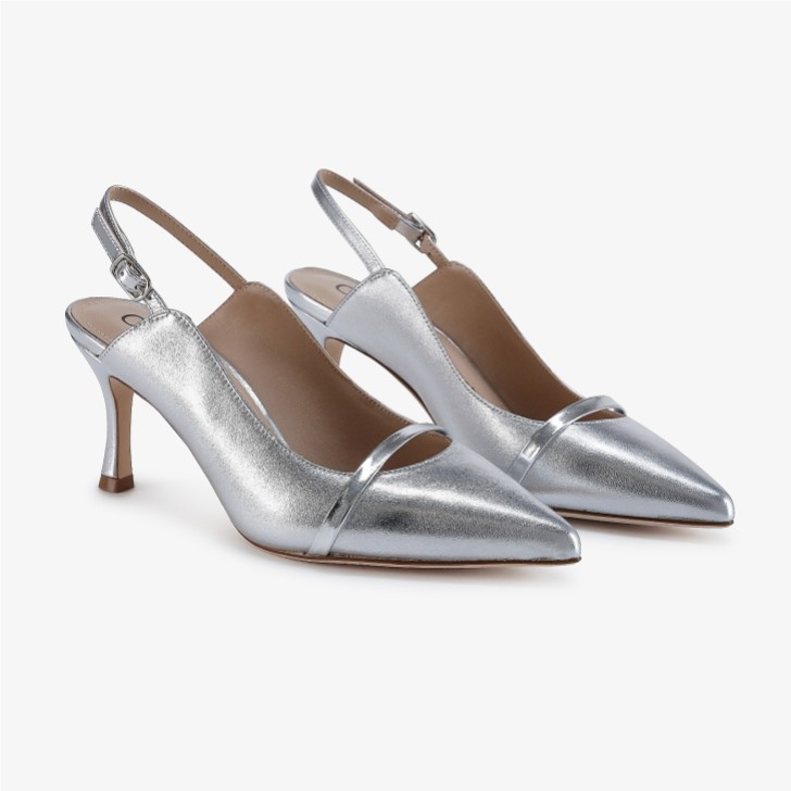 Capollini Emory Silberne Leder Slingbacks mit mittlerem Absatz und Patentriemen