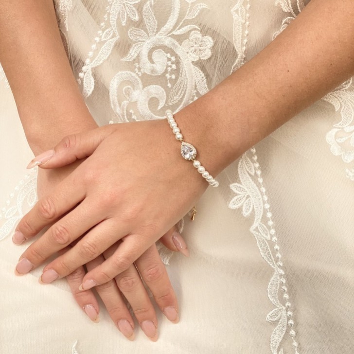Desiree Chic Pearl Wedding Bracelet (Gold)