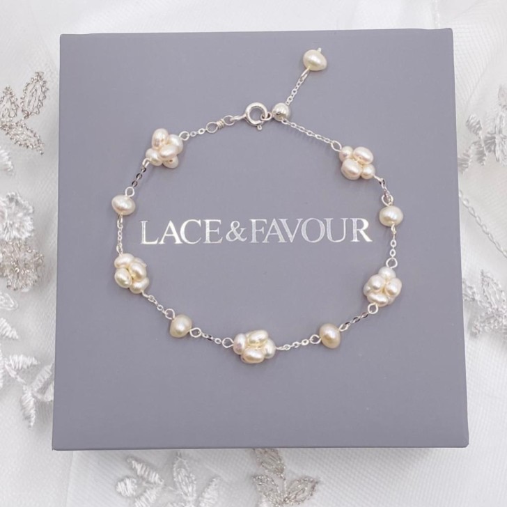 Eliana Freshwater Pearl Cluster Chain Bracelet