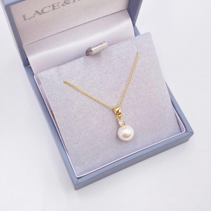 Evie Gold Dainty Pearl Pendant Necklace