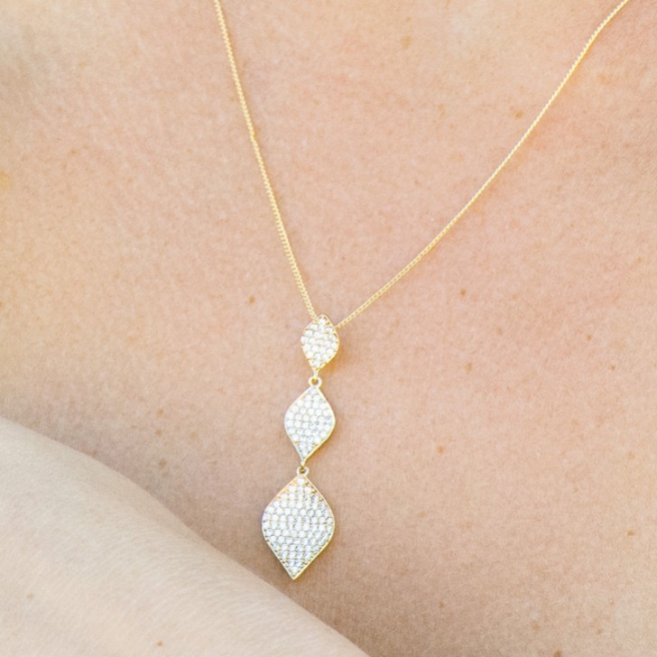 Ivory and Co Rochelle Gold Kristall Pave Triple Drop Anhänger