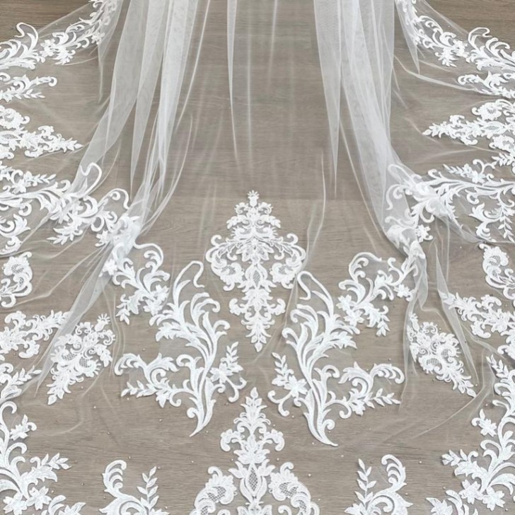 Joyce Jackson Florence Long Ornate Single Tier Veil with Lace Motifs