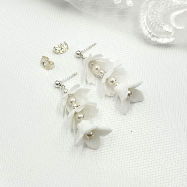 Lilybelle Ivory Floral Drop Earrings