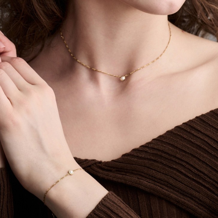 Olivia Burton Gold Pearl Choker and Bracelet Jewellery Set