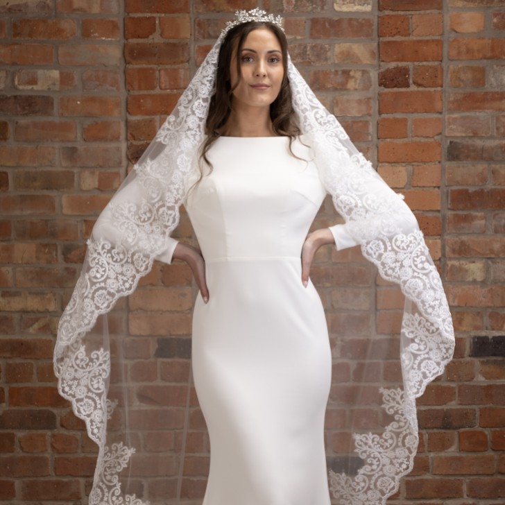 Perfect Bridal Ivory Single Tier Mantilla Lace Cathedral Veil