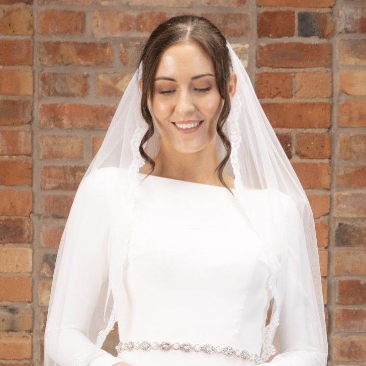 Perfect Bridal Ivory Single Tier Narrow Corded Lace Short Veil