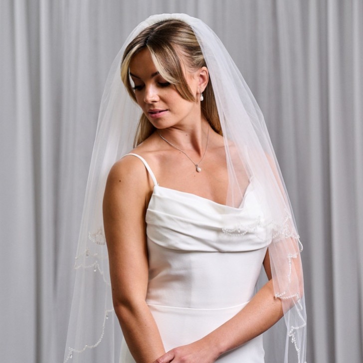 Portland Beaded Scalloped Edge Fingertip Veil with Crystal Drops