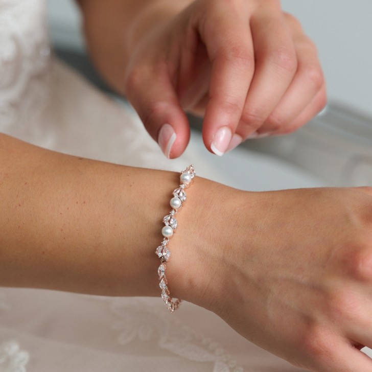 Tamara Rose Gold Cubic Zirkonia und Perle Hochzeitsarmband