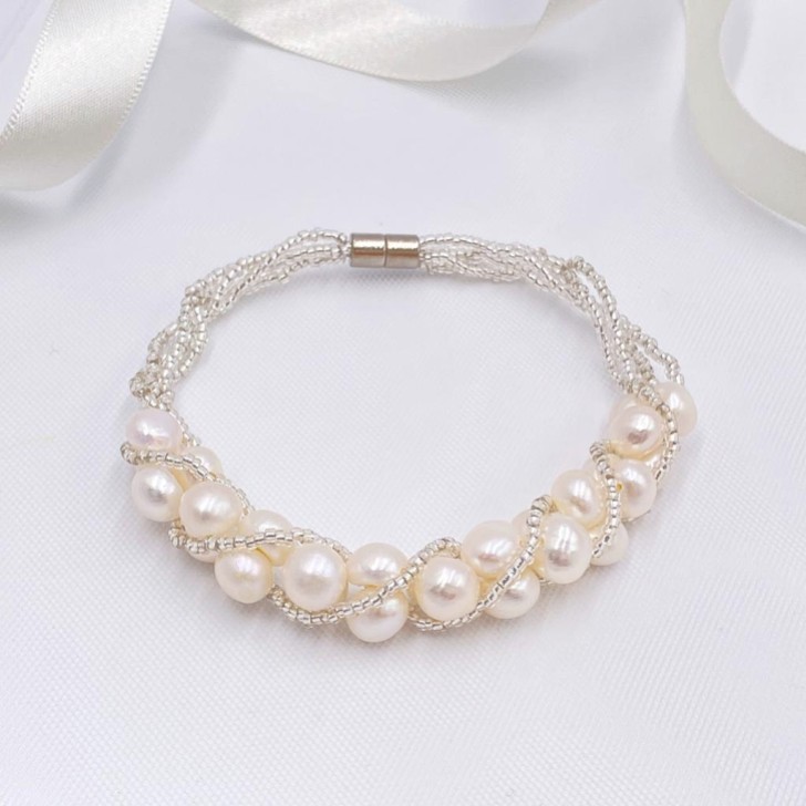 Viniana Twisted Bead and Freshwater Pearl Bracelet