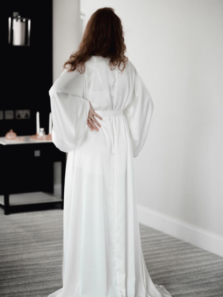 Arianna Beatrix Long Satin Bridal Robe (Porcelain)
