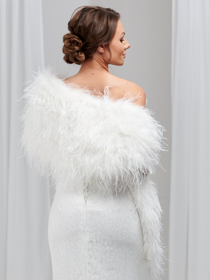 Audrey Ivory Long Ostrich Feather Bridal Stole