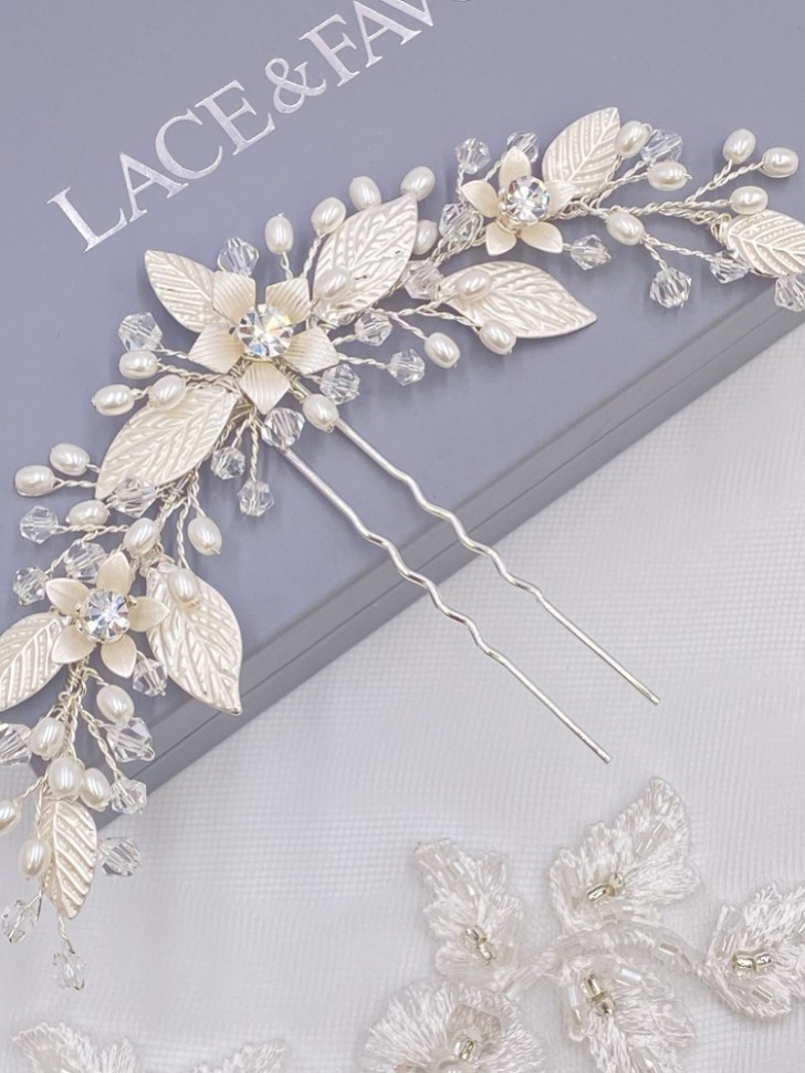 Carlene Silver Flowers and Leaves Hair Pin