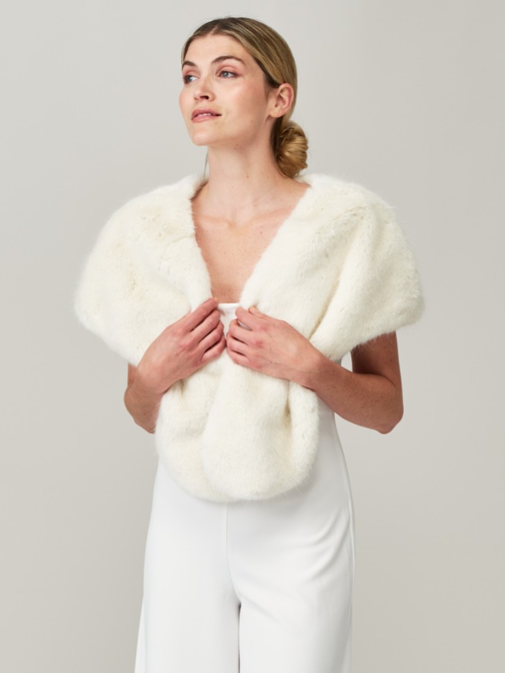 Helen Moore Ivory Vintage Faux Fur Bridal Shawl