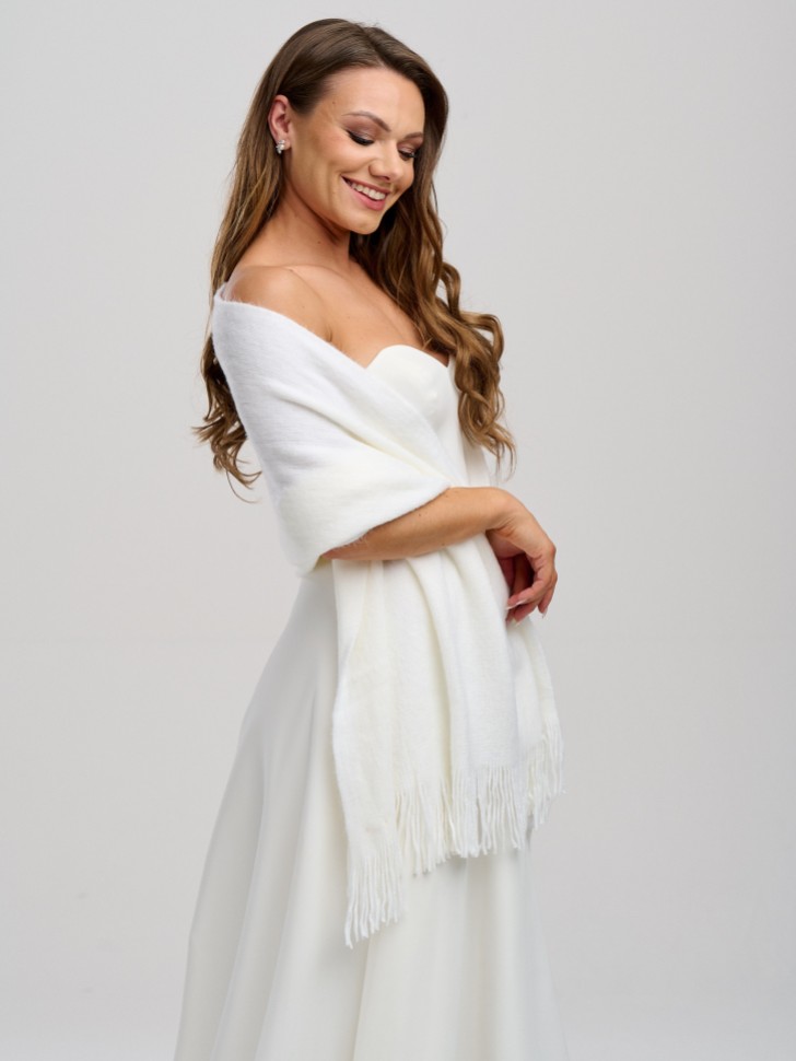 Katya Ivory Knitted Wedding Shawl with Fringe