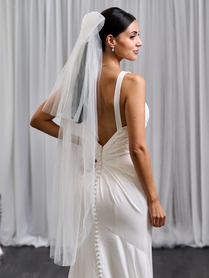 Mayfair Ivory Plisse Tulle Bow Veil