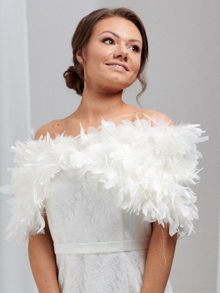 Olivia Ivory Ruffle Feather Bridal Stole