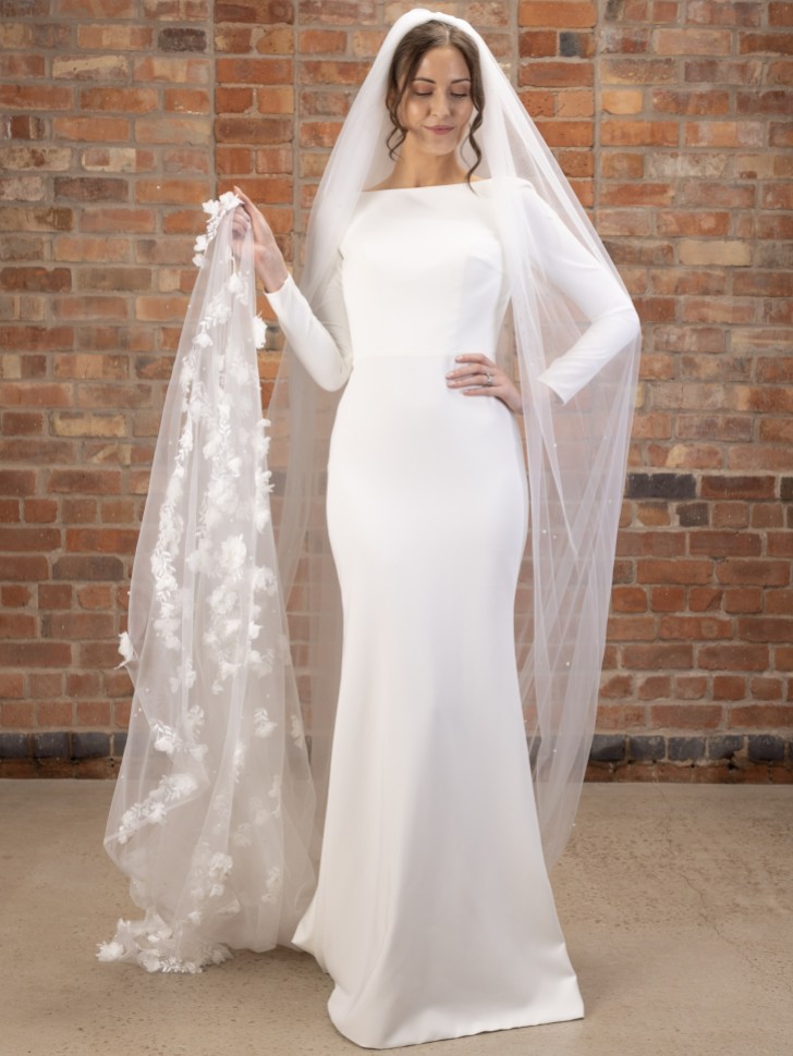 Perfect Bridal Ivory Single Tier 3D Flowers and Pearl Cathedral Veil