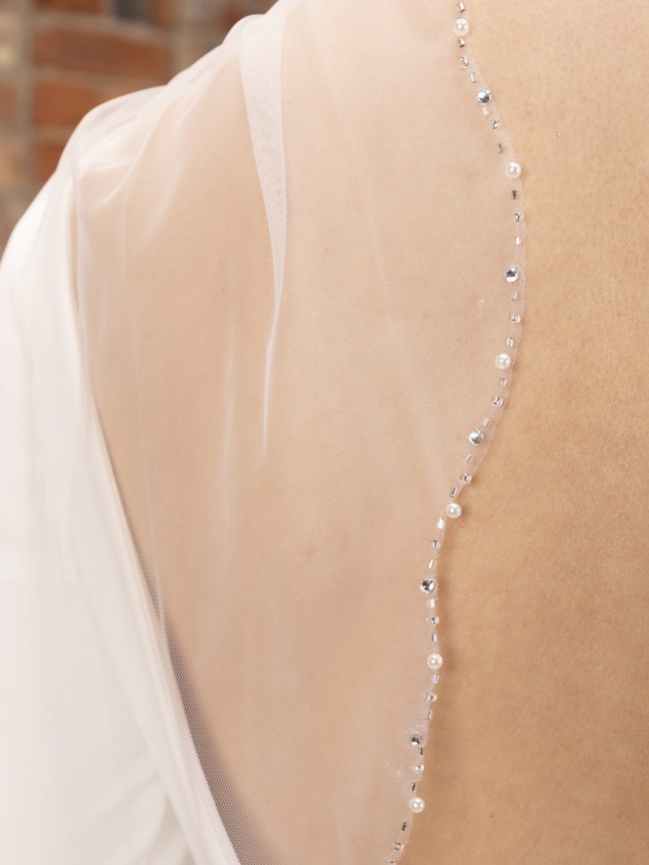 Perfect Bridal Ivory Single Tier Pearl and Diamante Edge Short Veil