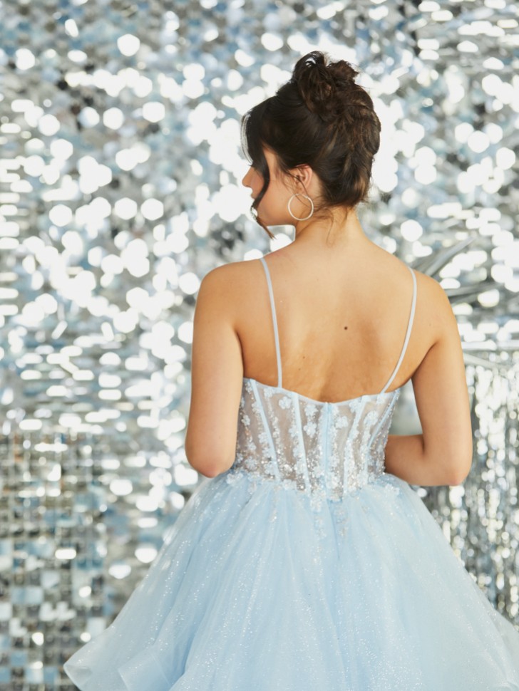 Tiffanys Skye Blassblaues glitzerndes gerafftes Ballkleid mit geblümtem Mieder