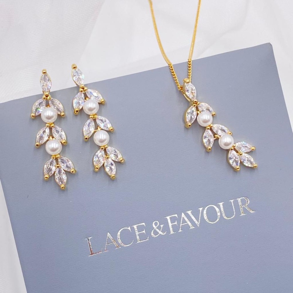 Photograph of Amalia Gold Cubic Zirconia and Pearl Bridal Jewellery Set