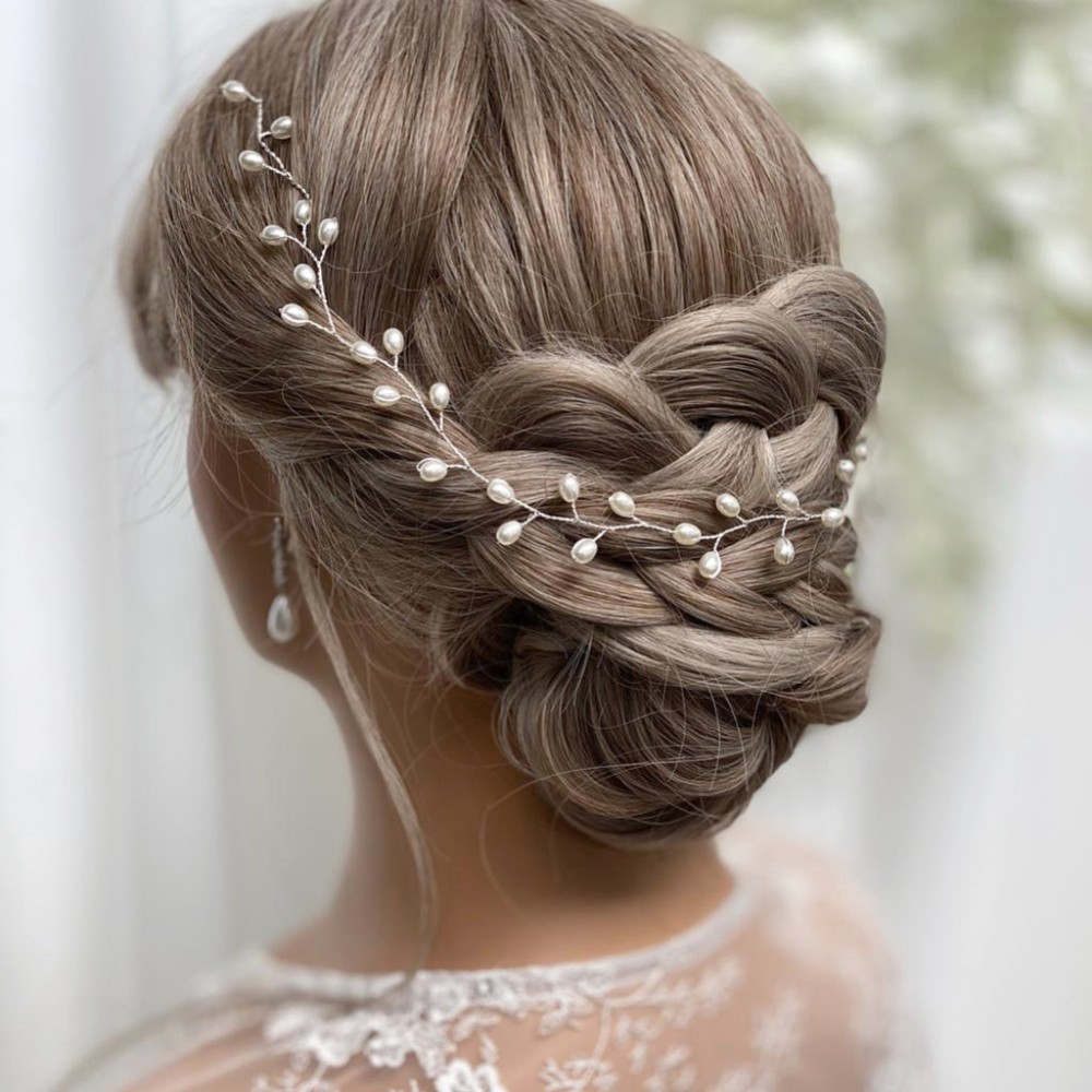Aruba Long Delicate Pearl Wedding Hair Vine (Silver)