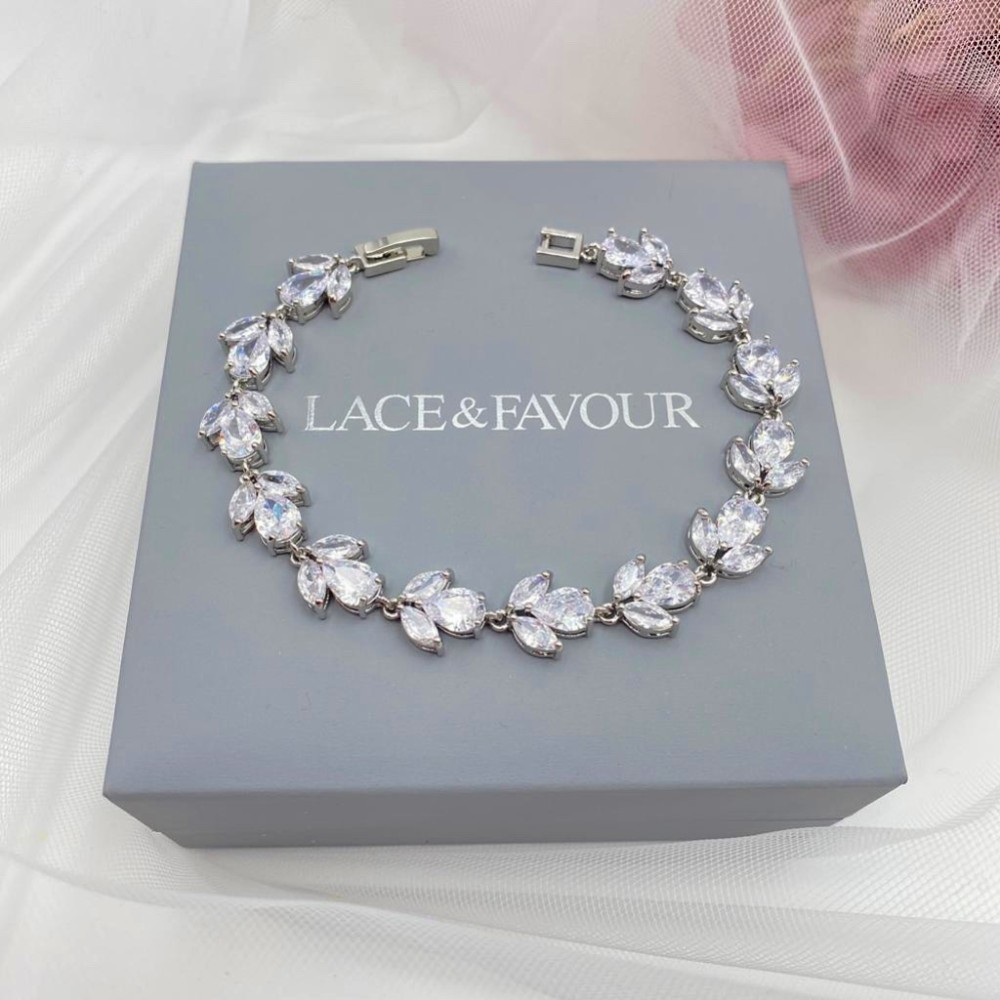 Photograph: Chelsea Leaf and Teardrop Crystal Wedding Bracelet