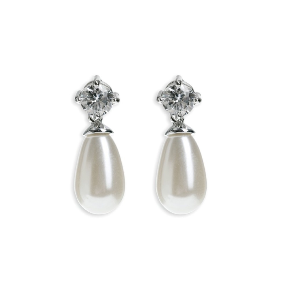 Photograph: Ivory and Co Imperial Pearl Wedding Earrings