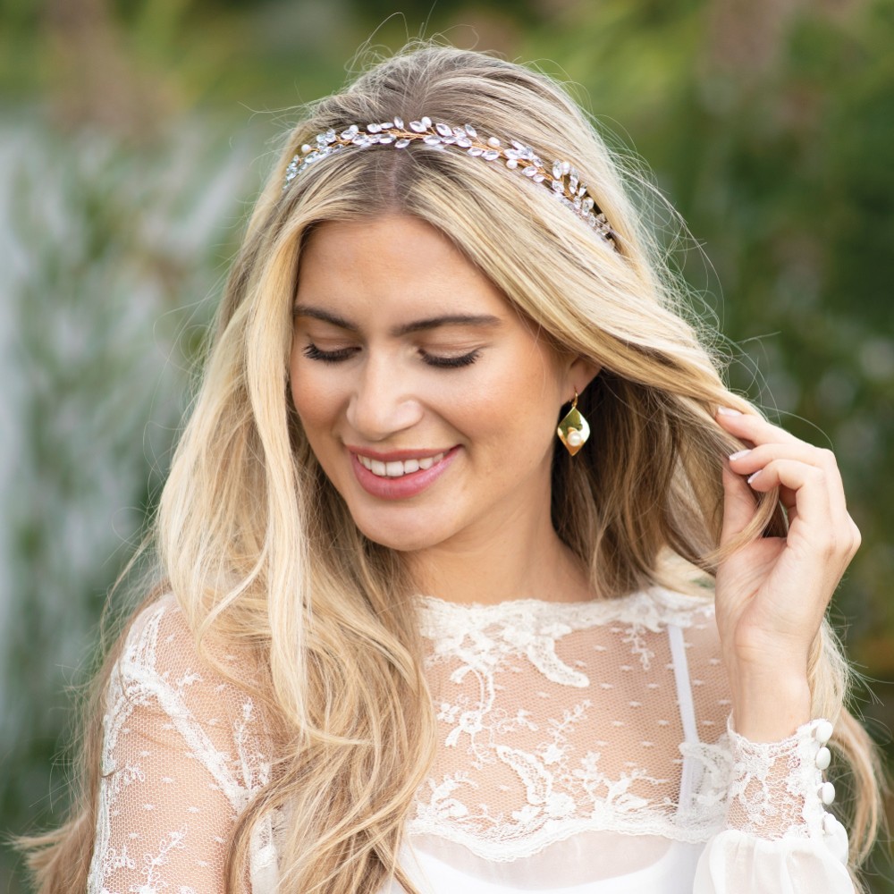 Photograph: Ivory and Co Moonshine Gold Pearl and Crystal Headband