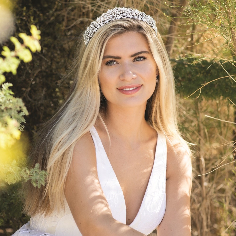 Photograph: Ivory and Co Octavia Vintage Inspired Crystal Bridal Tiara